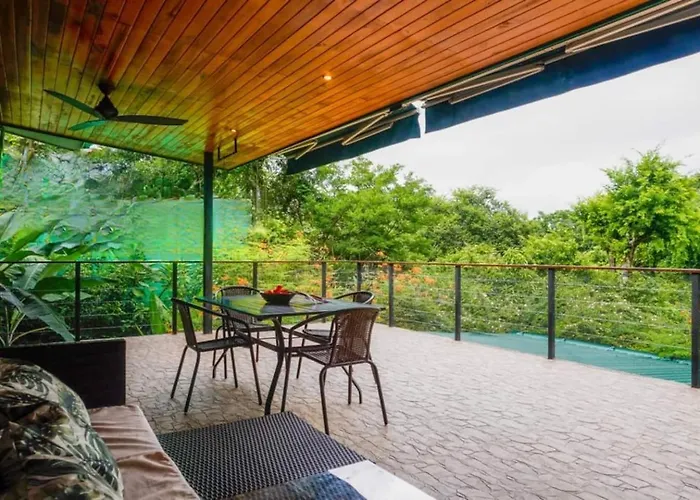 Casa - And Jungle Oasis